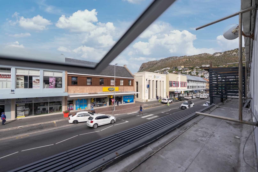 1 Bedroom Property for Sale in Fish Hoek Western Cape